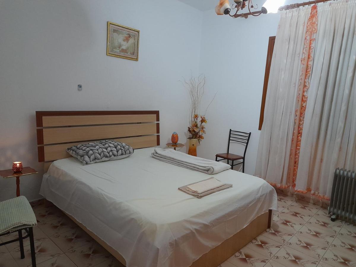 Cortina House Berat Appartement Kuçovë Buitenkant foto