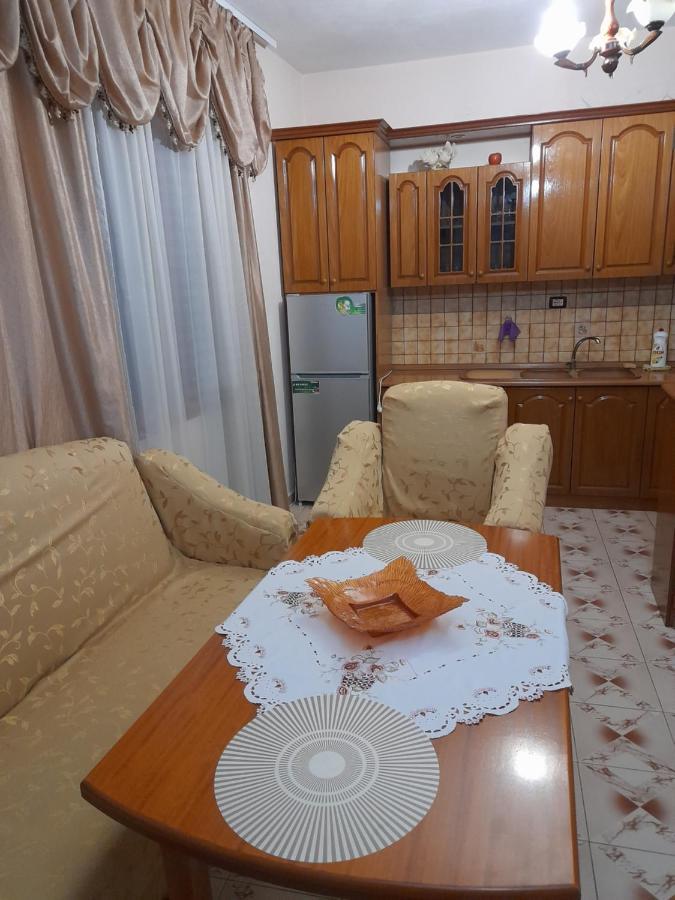 Cortina House Berat Appartement Kuçovë Buitenkant foto